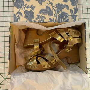 Sezane gold Isabelle clogs size 41/10